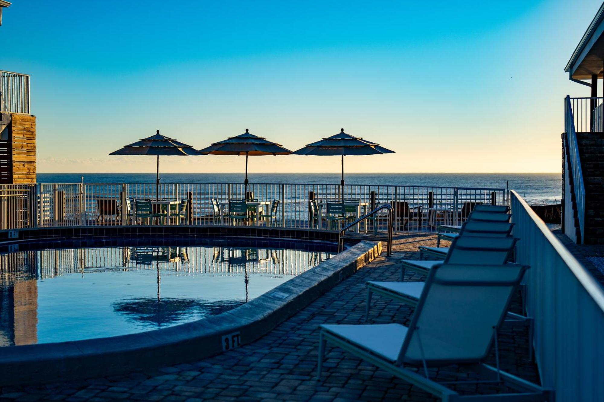 Melbourne Beach Resort Exterior photo